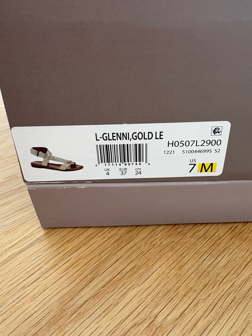 Franco Sarto L-Glenni Gold Sandals - Picture 4 of 8